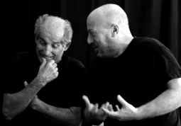 In scena gli attori Renato Cavallero e Giuseppe Caradonna, guidati dalla regia di Massimiliano Giacometti